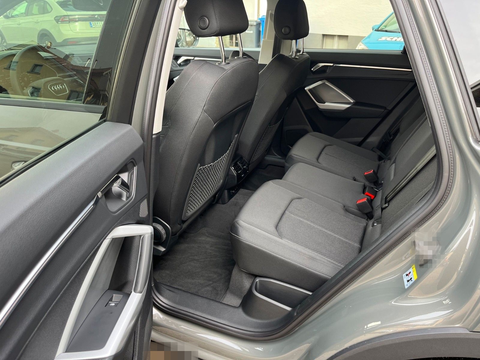 Audi *Q3 40 TFSI * Quattro *AHK*NAVI * el. Heckklappe foto 8