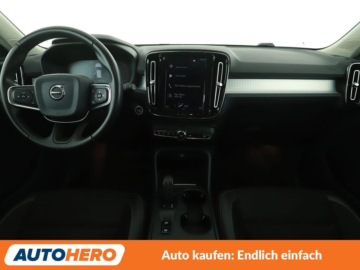 Volvo XC40 2.0 D4 Momentum AWD foto 12