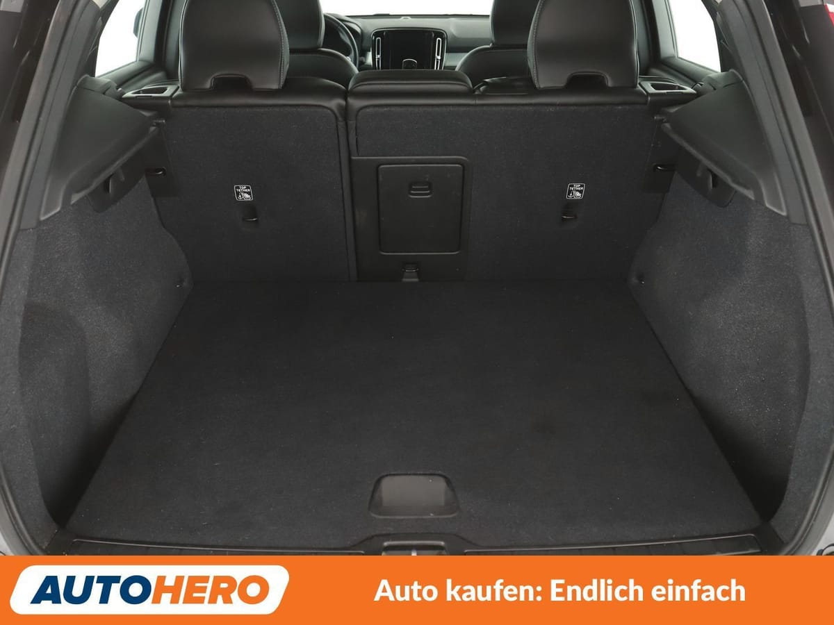Volvo XC40 2.0 D4 Momentum AWD foto 18