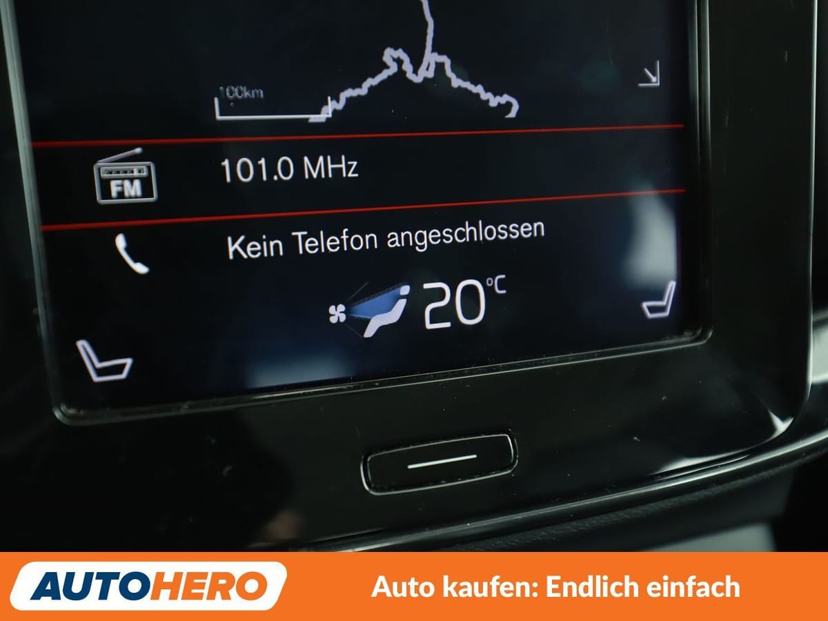 Volvo XC40 2.0 D4 Momentum AWD foto 23