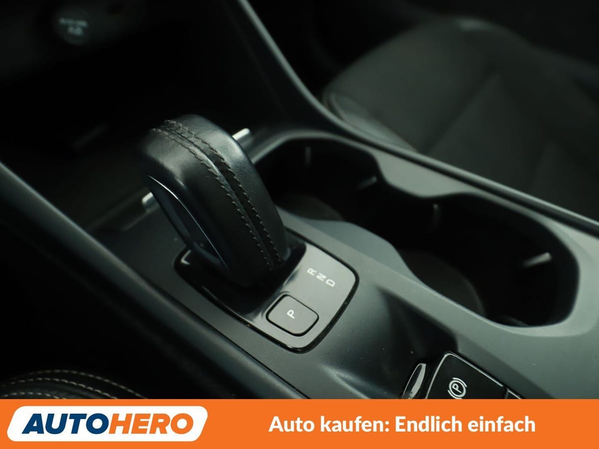 Volvo XC40 2.0 D4 Momentum AWD foto 24