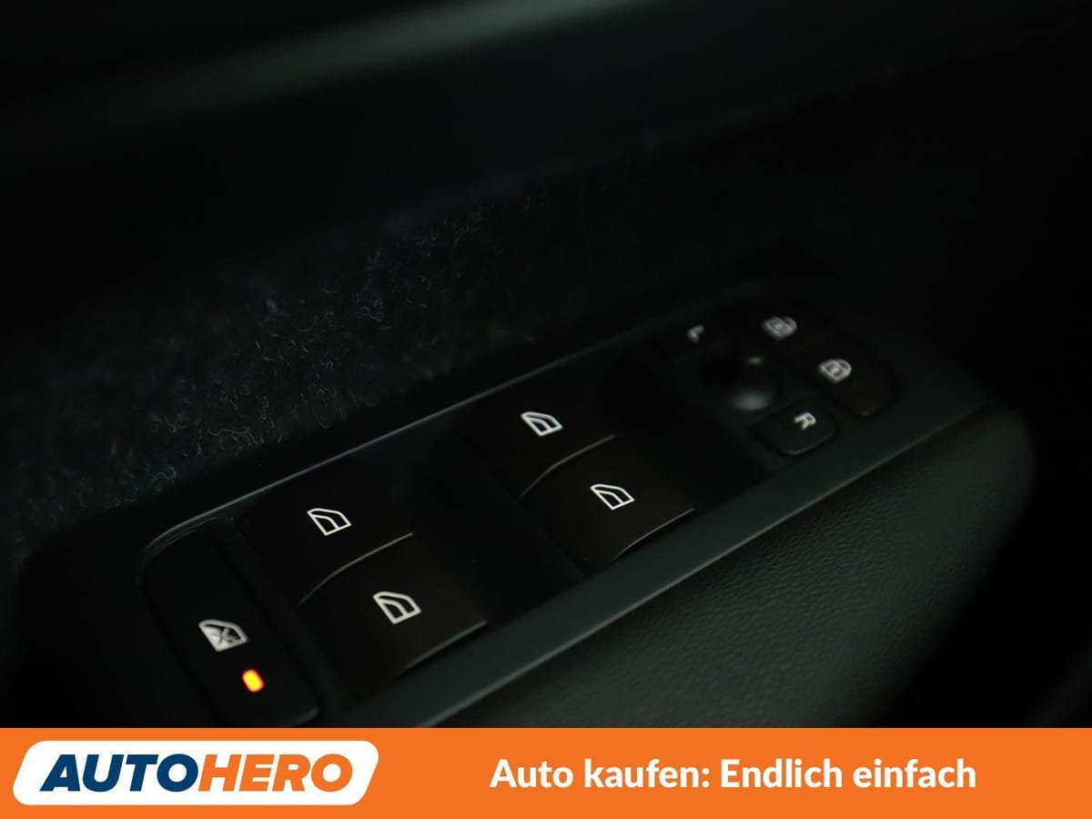 Volvo XC40 2.0 D4 Momentum AWD foto 25