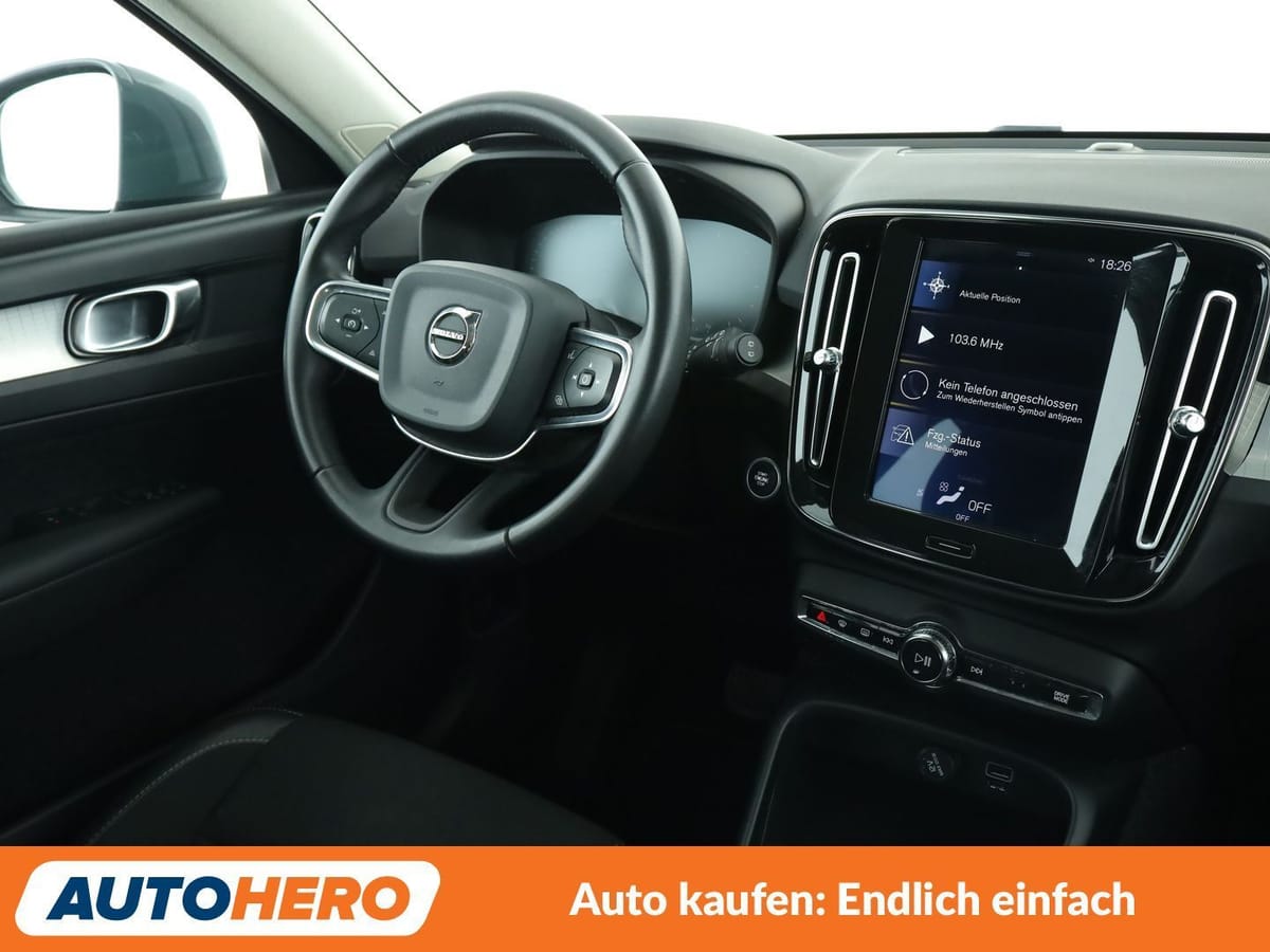 Volvo XC40 2.0 D3 Momentum Pro 2WD Aut. LED NAVI TEMPO foto 13