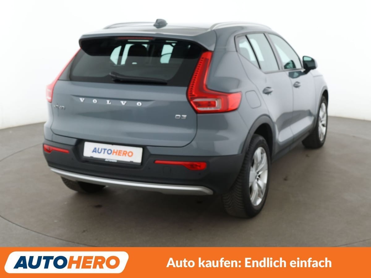 Volvo XC40 2.0 D3 Momentum Pro 2WD Aut. LED NAVI TEMPO foto 6
