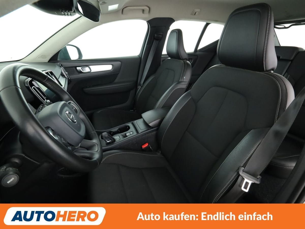 Volvo XC40 2.0 D3 Momentum Pro 2WD Aut. LED NAVI TEMPO foto 10