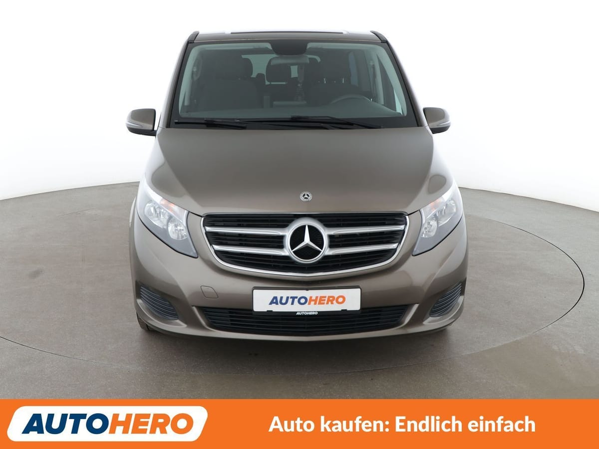 Mercedes-Benz V 220 d lang Rise Aut. NAVI TEMPO KLIMA foto 9