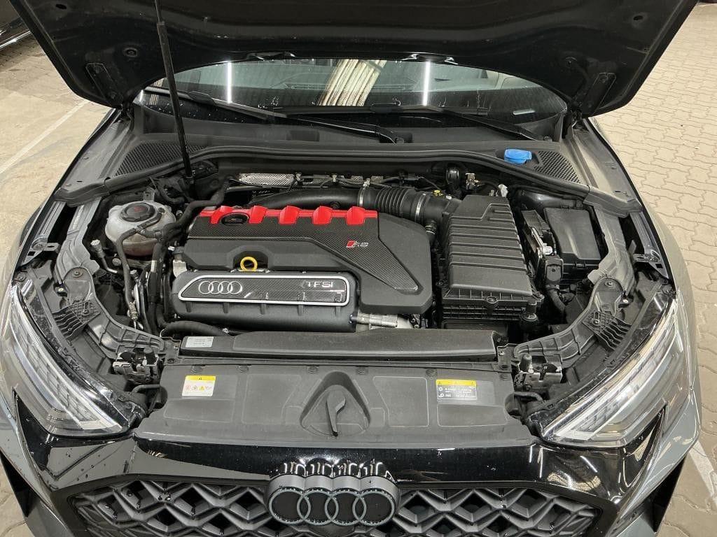 Audi RS3 Sportback 294 kW TFSI quattro FACELIFT PANO foto 4
