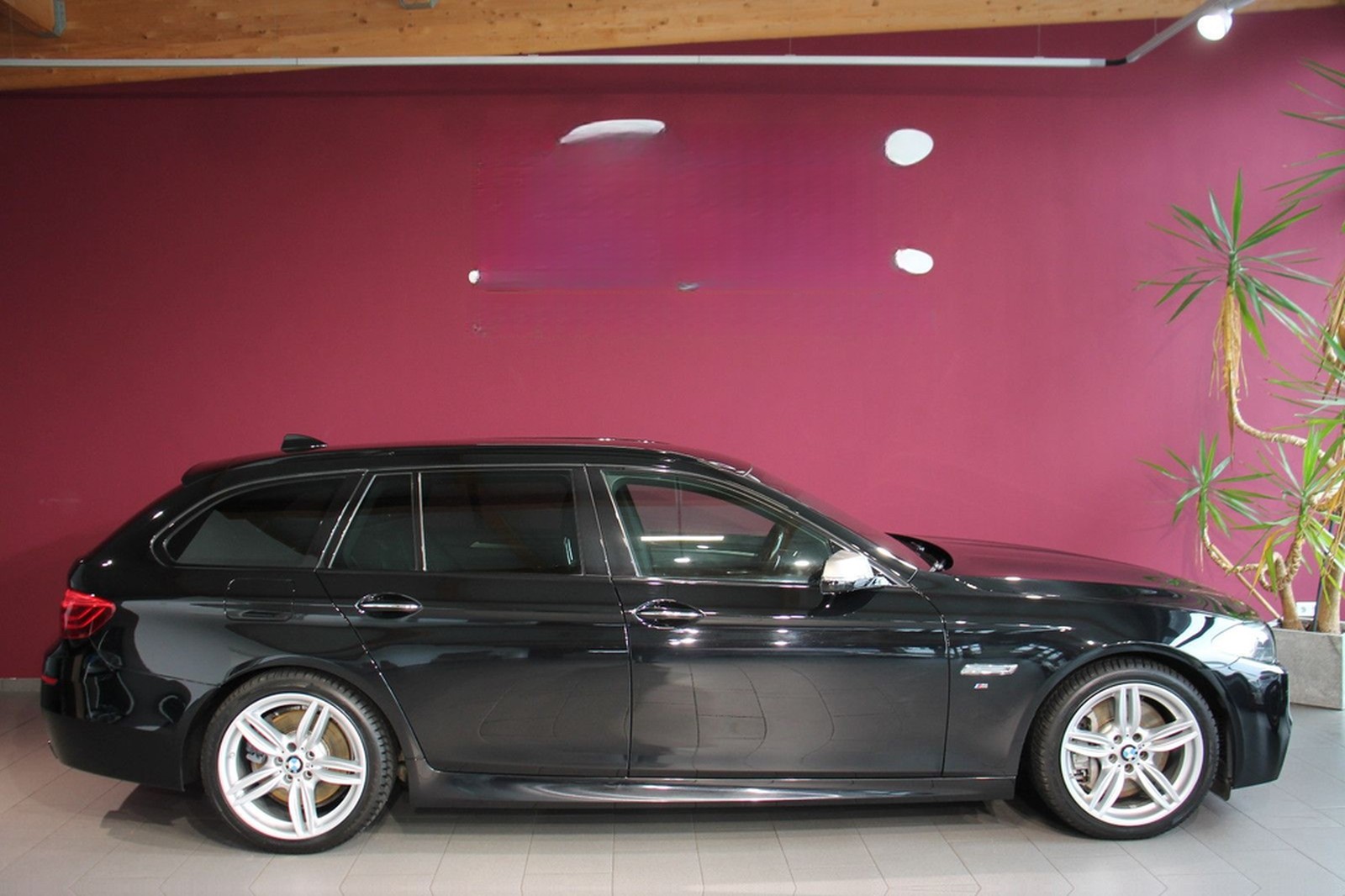 BMW M550d xDrive 2.Hand ACC HUD Kamera Xenon Leder foto 7
