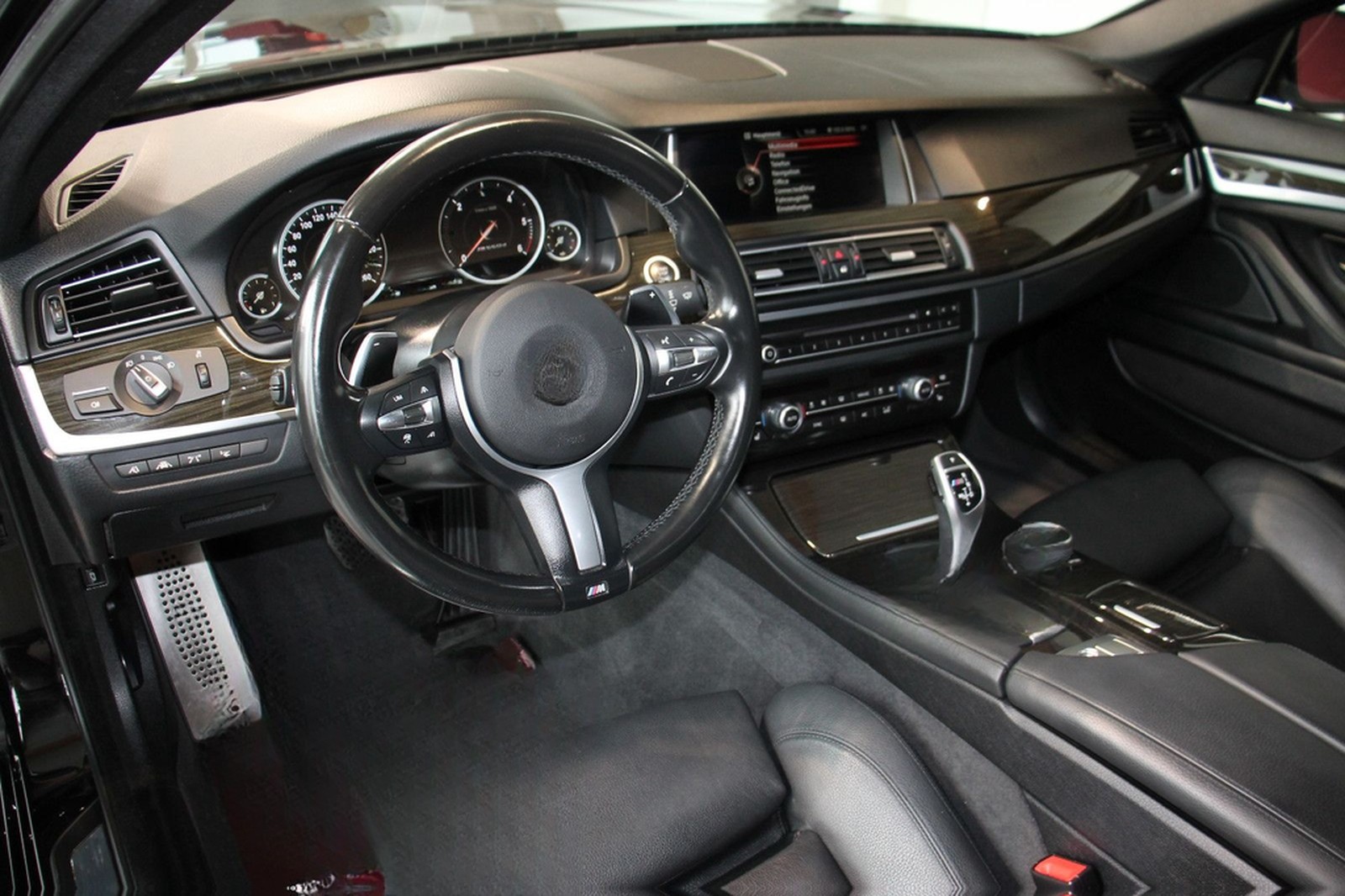BMW M550d xDrive 2.Hand ACC HUD Kamera Xenon Leder foto 10