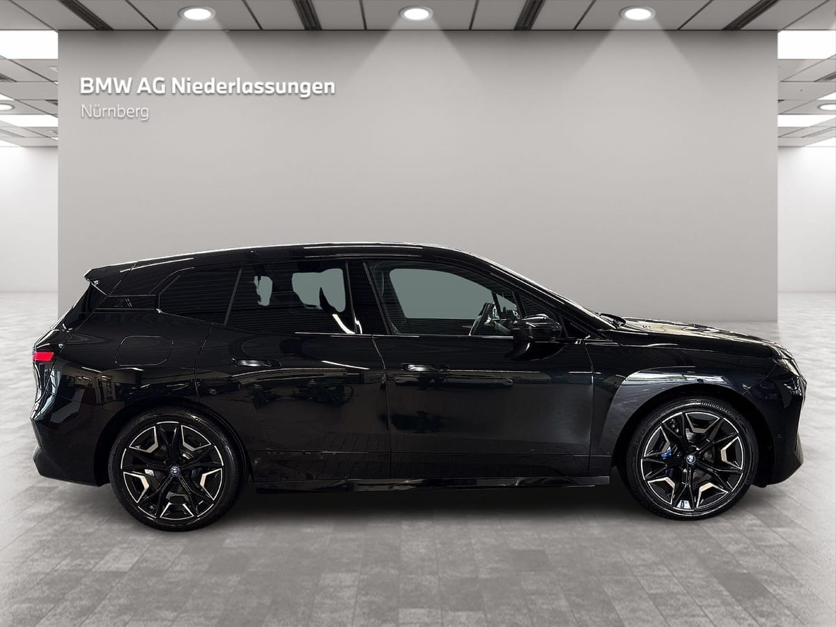BMW iX xDrive40 Panorama Sitzbelüftung Sportpaket L foto 2