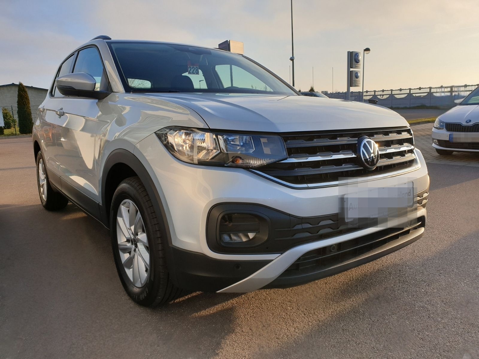 Volkswagen T-Cross  1.5 TSI Life DSG KLIMA+DAB+PDC+SHZ foto 3