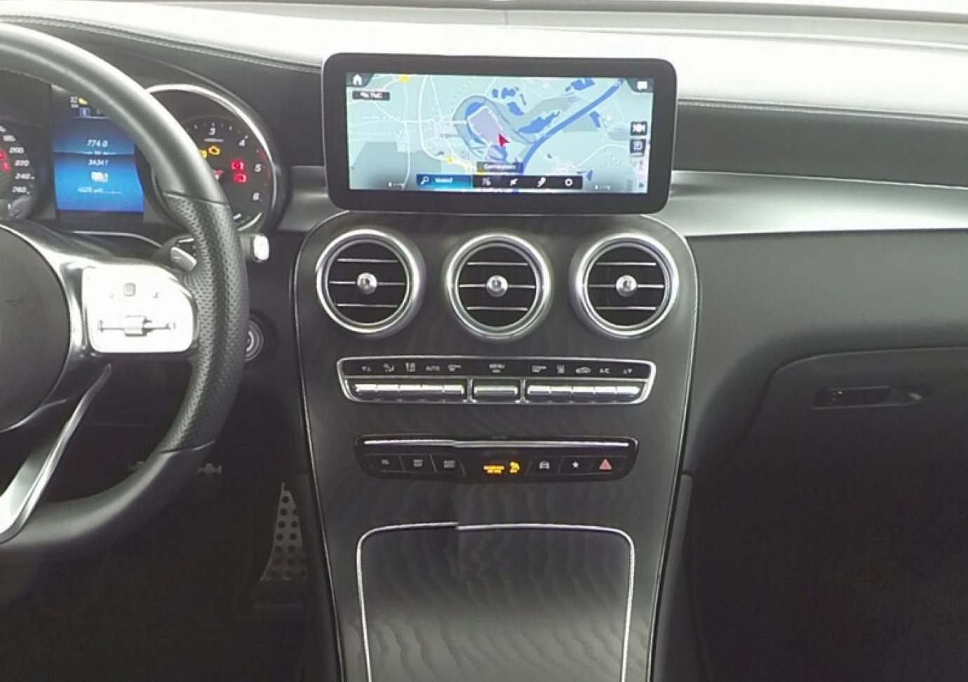 Mercedes-Benz GLC 300 de 4M:2xAMG/NIGHT/AHK/DISTRONIC+/LED/RFK foto 7