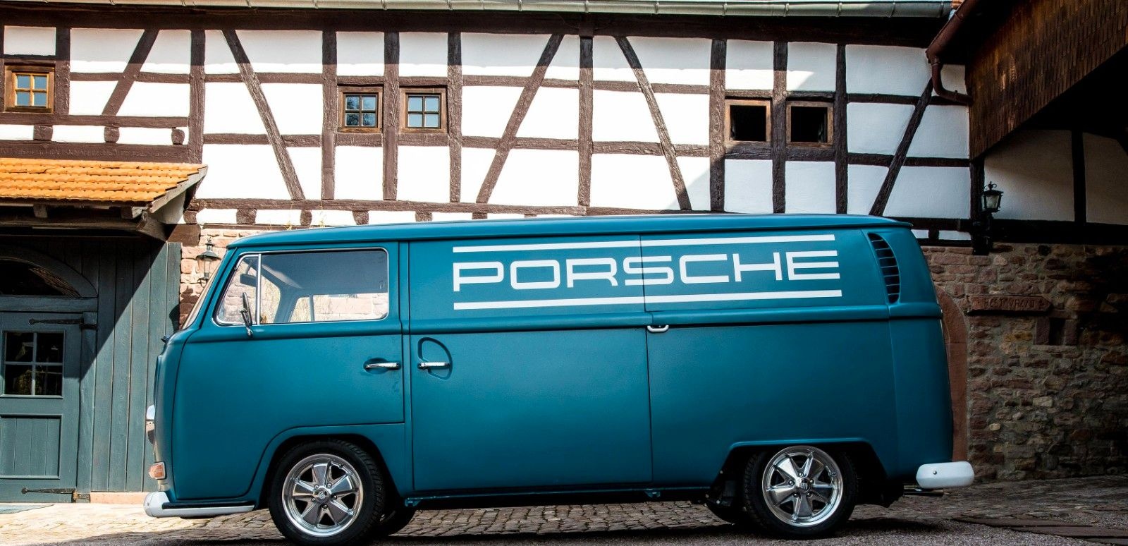 Volkswagen VW T2 Bulli Kasten im Porsche Design 90PS Weber foto 3