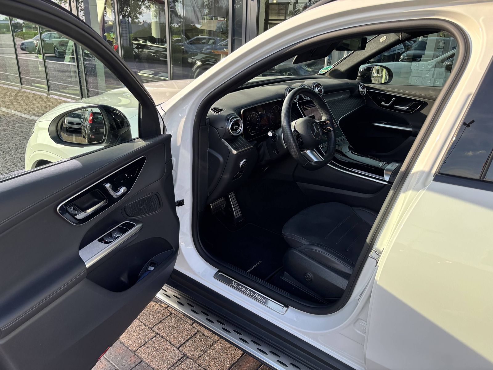 Mercedes-Benz GLC 200 4M AMG Night AdvanPlus AHK Pano 360 Dist foto 23