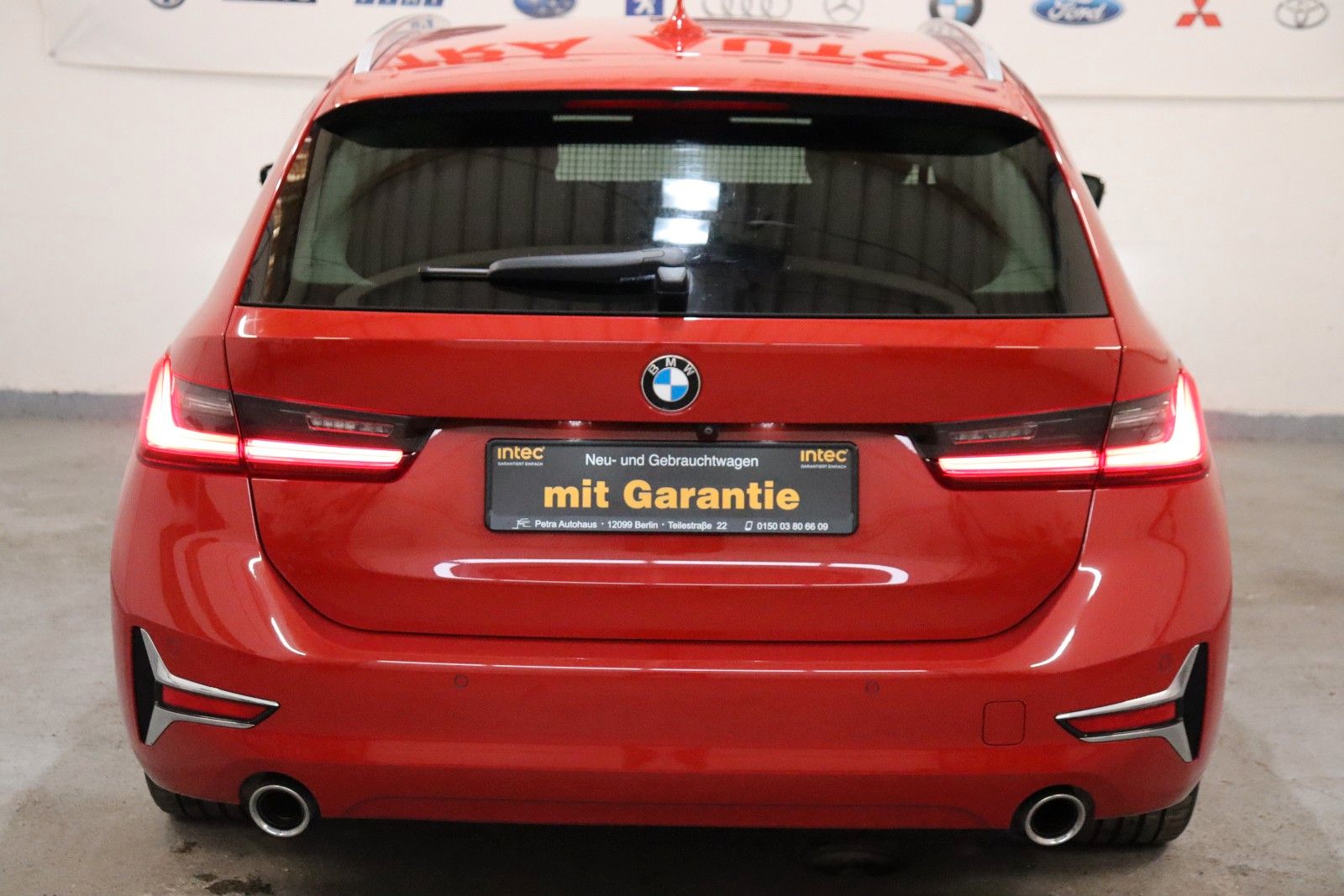 BMW 3 Touring 320 d xDrive Luxury Line 360Kamera foto 4