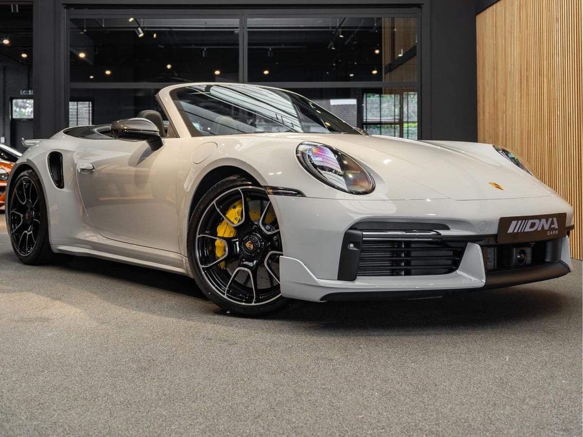 Porsche 992 992 Turbo S Cabrio Sport Design Burmester Tu foto 1