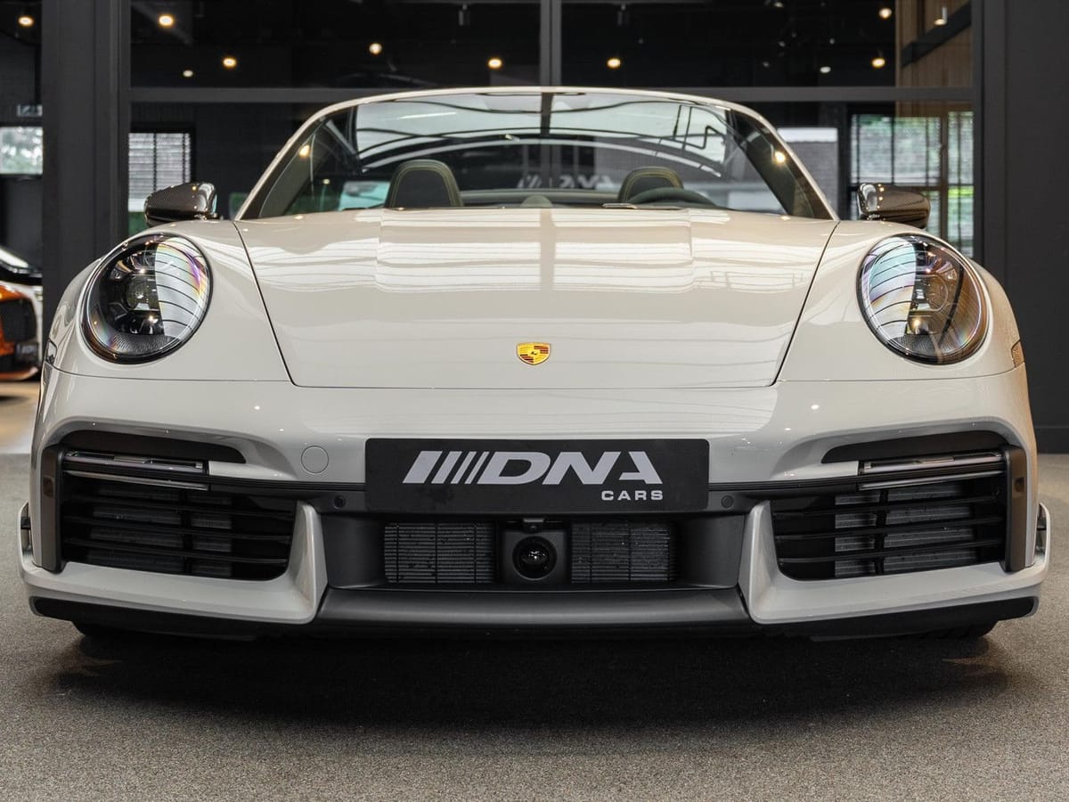 Porsche 992 992 Turbo S Cabrio Sport Design Burmester Tu foto 2