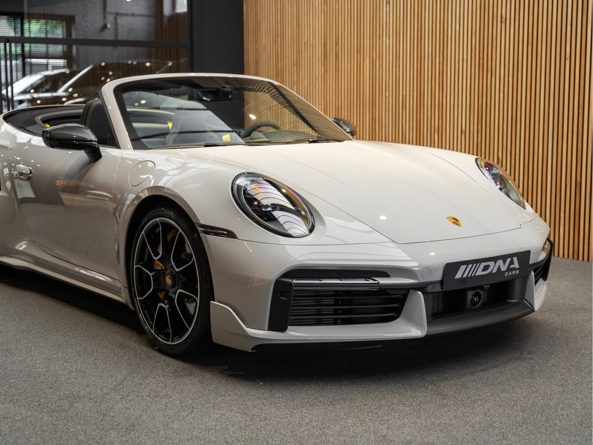Porsche 992 992 Turbo S Cabrio Sport Design Burmester Tu foto 14