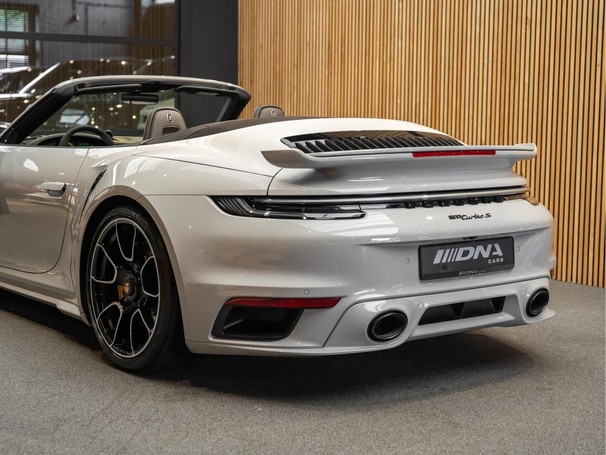 Porsche 992 992 Turbo S Cabrio Sport Design Burmester Tu foto 15