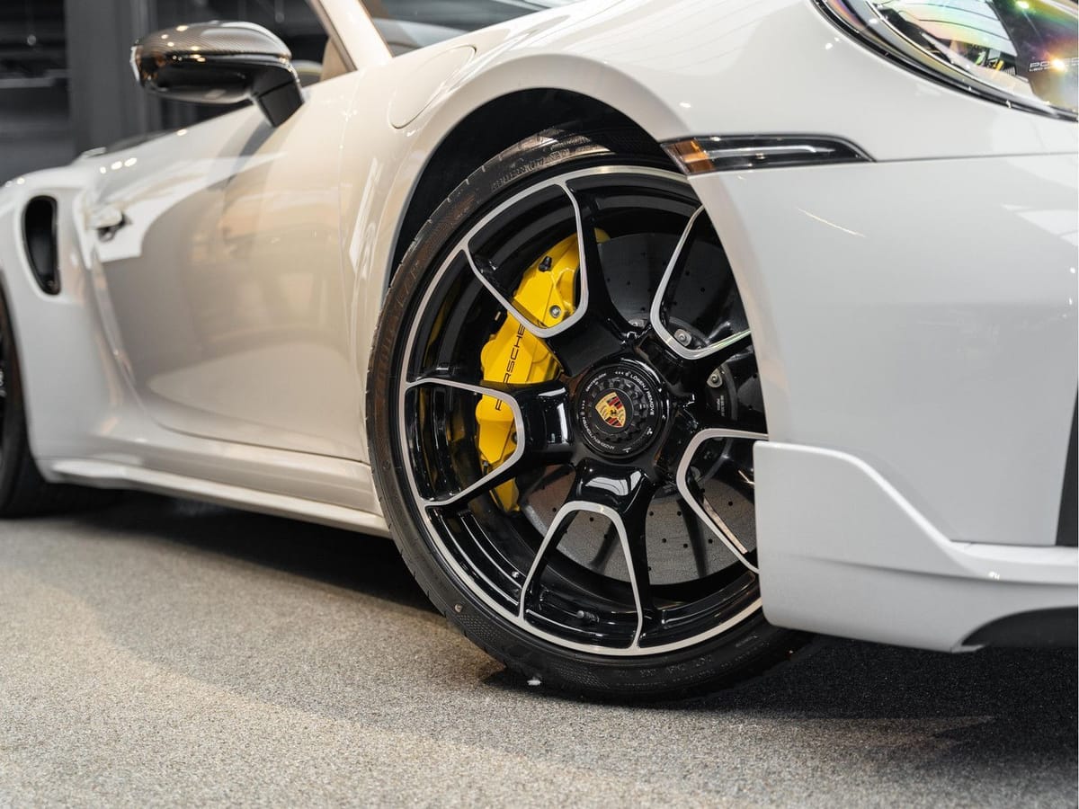Porsche 992 992 Turbo S Cabrio Sport Design Burmester Tu foto 20