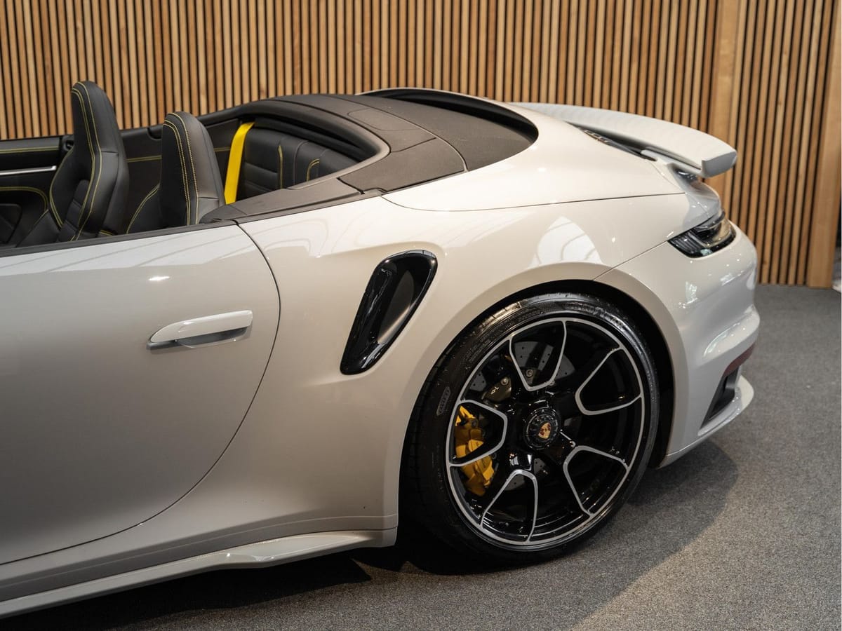 Porsche 992 992 Turbo S Cabrio Sport Design Burmester Tu foto 6