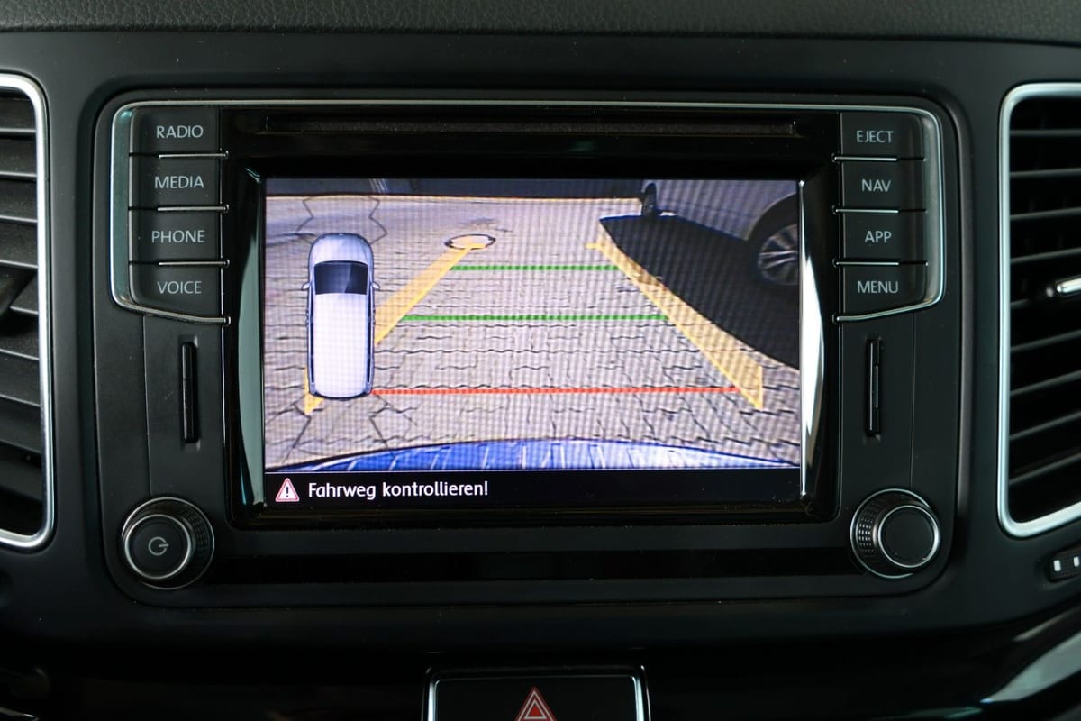 Volkswagen Sharan Highline Pano AHK Kam Alcantara 7-Sitze foto 13