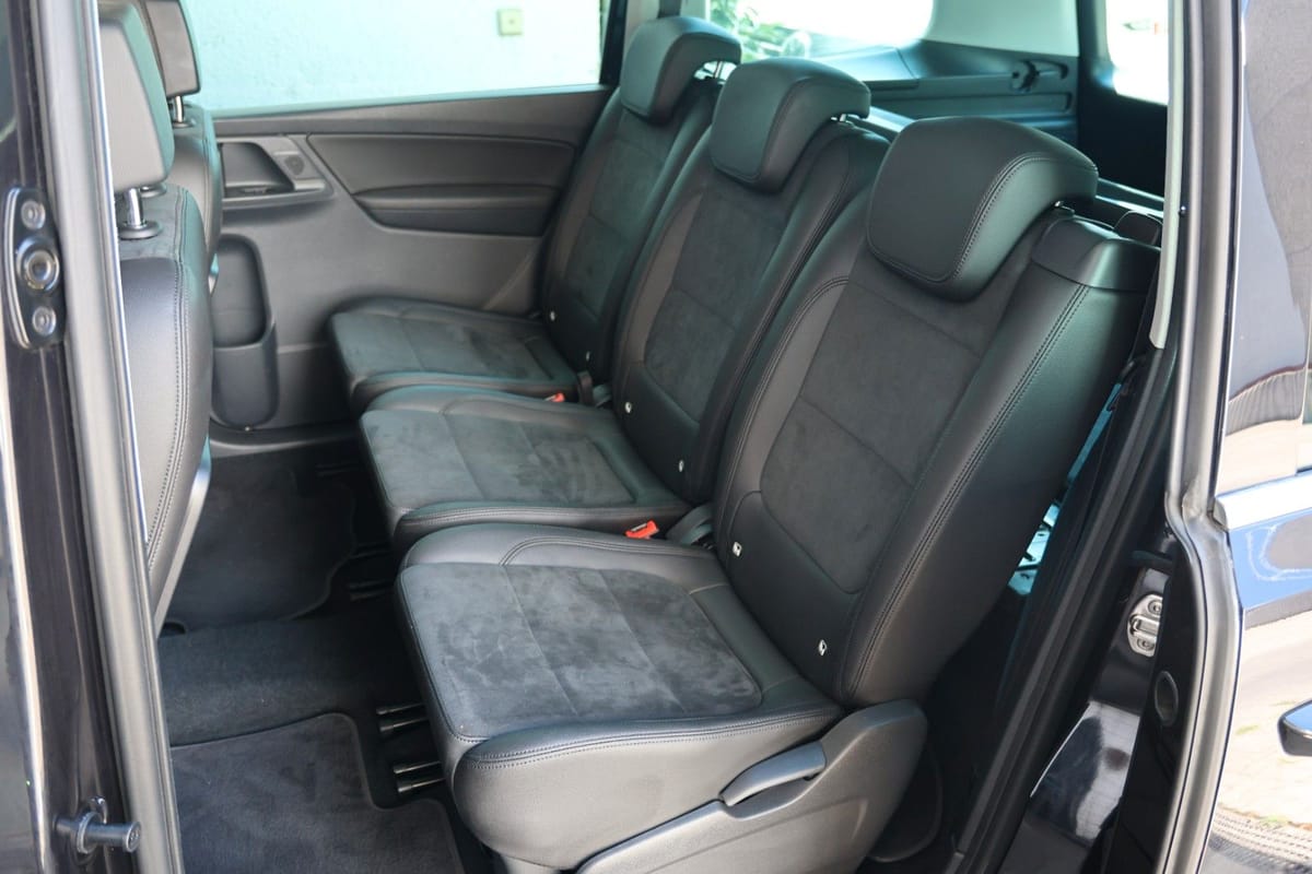 Volkswagen Sharan Highline Pano AHK Kam Alcantara 7-Sitze foto 17