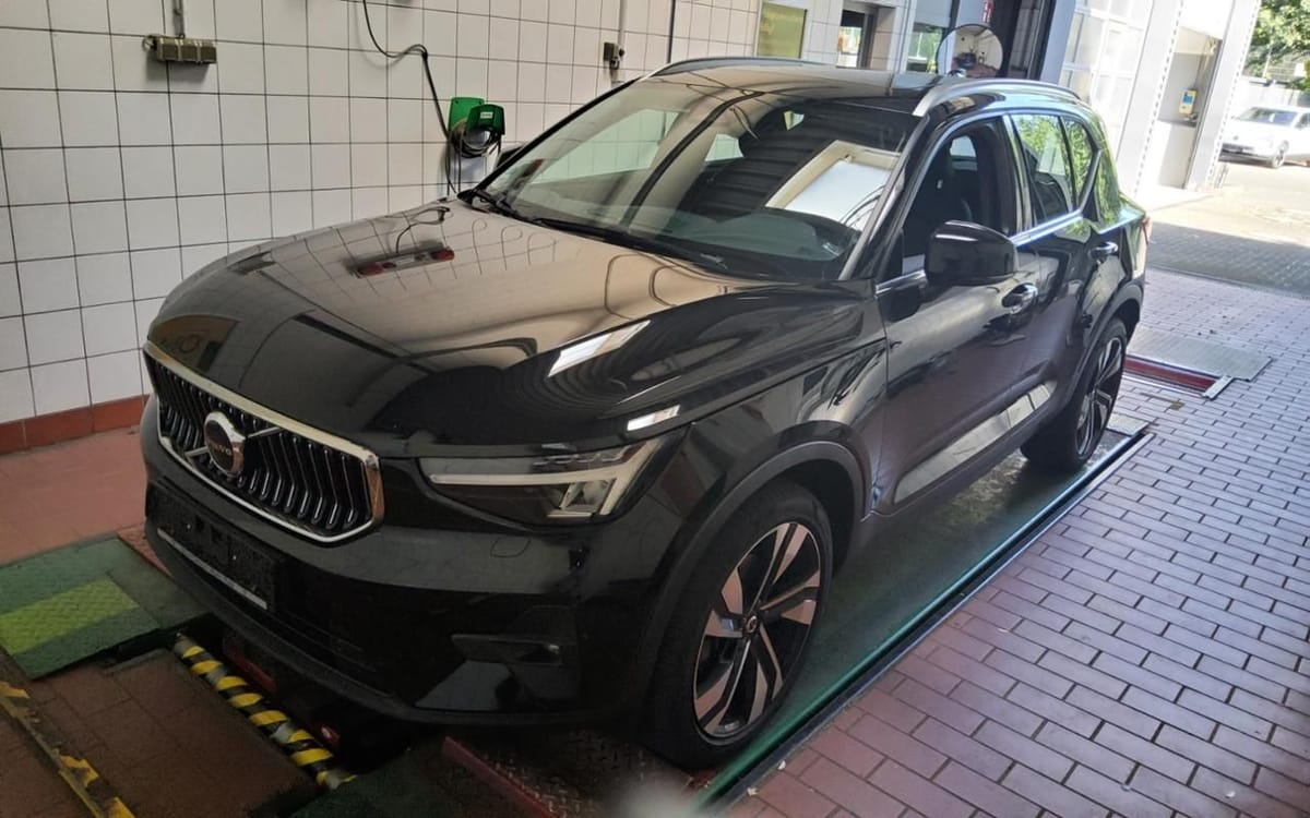 Volvo XC40 B4 AWD Ultimate Bright 20' MET WINTERPAK foto 2