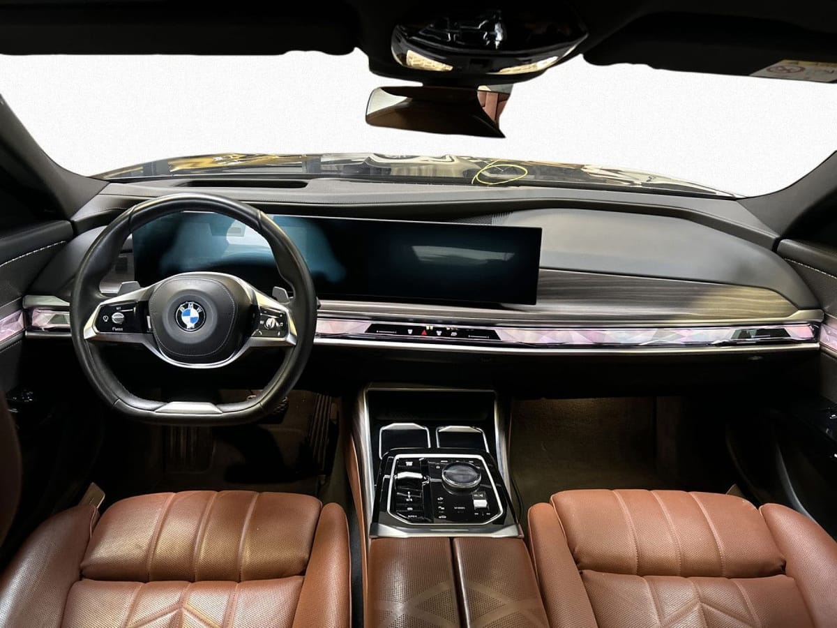 BMW 740d xD DAPr ExecutiveLo Fond Entertainment Sthz foto 14