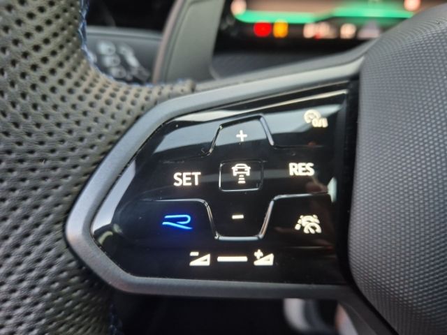 Volkswagen Golf 4Motion VIII 2.0 TSI R-Performance 20 Years foto 14