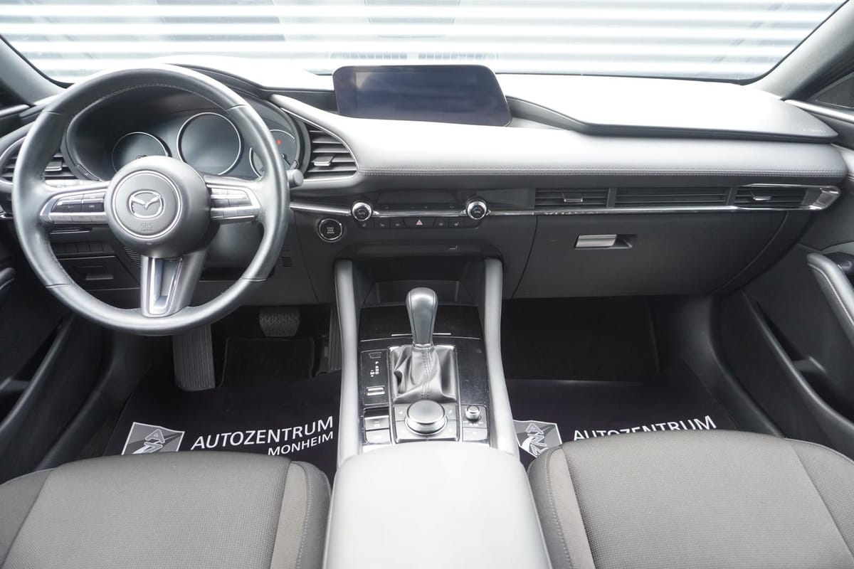 Mazda 3 AUTOMATIK|KAMERA|TEMPOMAT|HEAD-UP|APPLE|NAVI foto 16