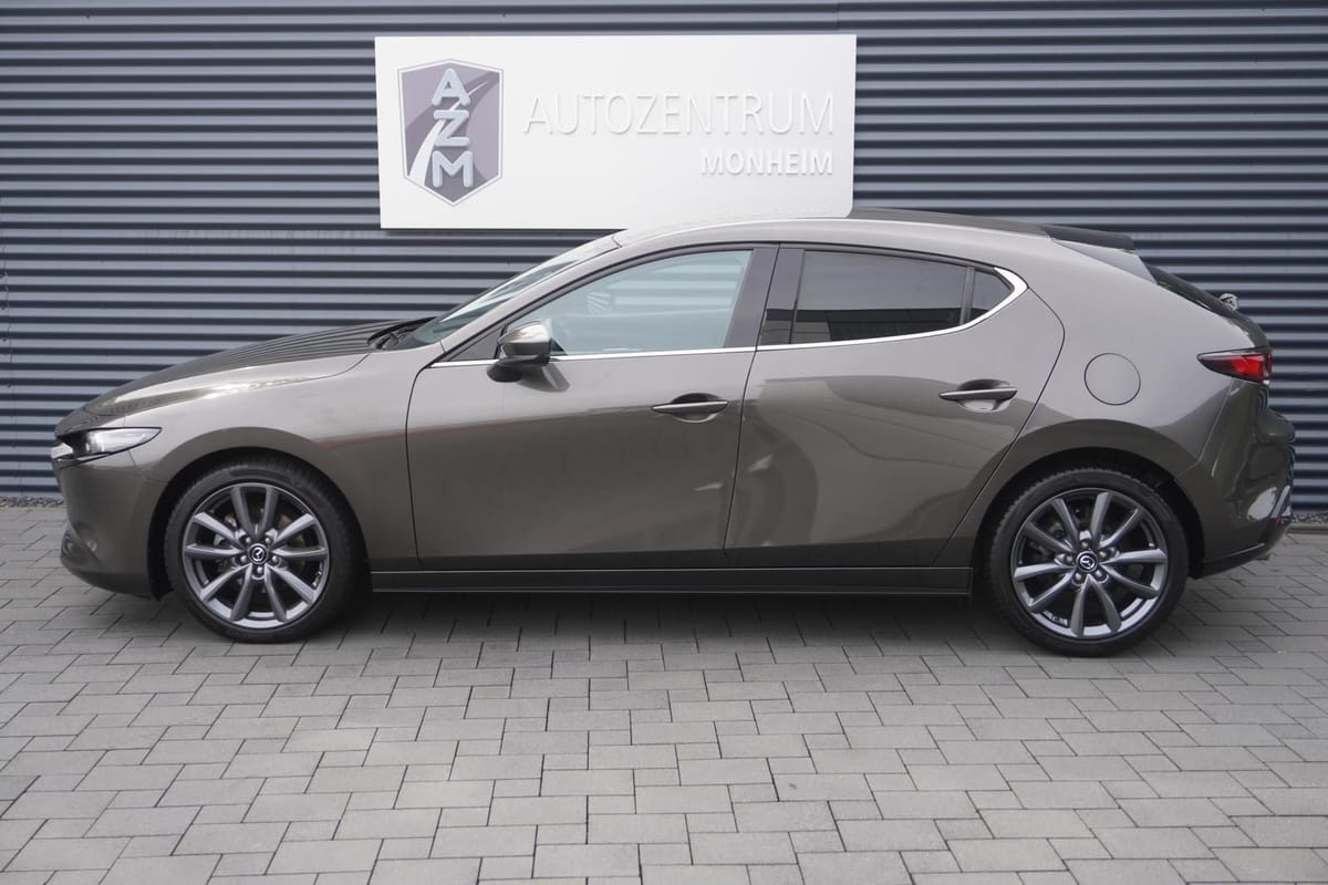 Mazda 3 AUTOMATIK|KAMERA|TEMPOMAT|HEAD-UP|APPLE|NAVI foto 4