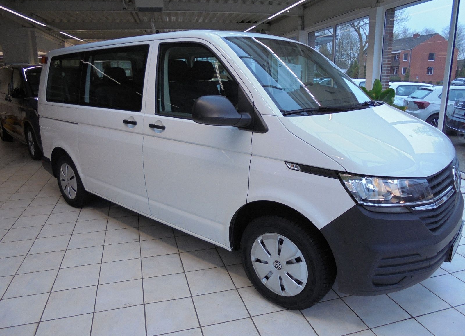 Volkswagen T6.1 Kombi 9-Sitzer/Klima/P/GJR/Gummiboden/Reser foto 11