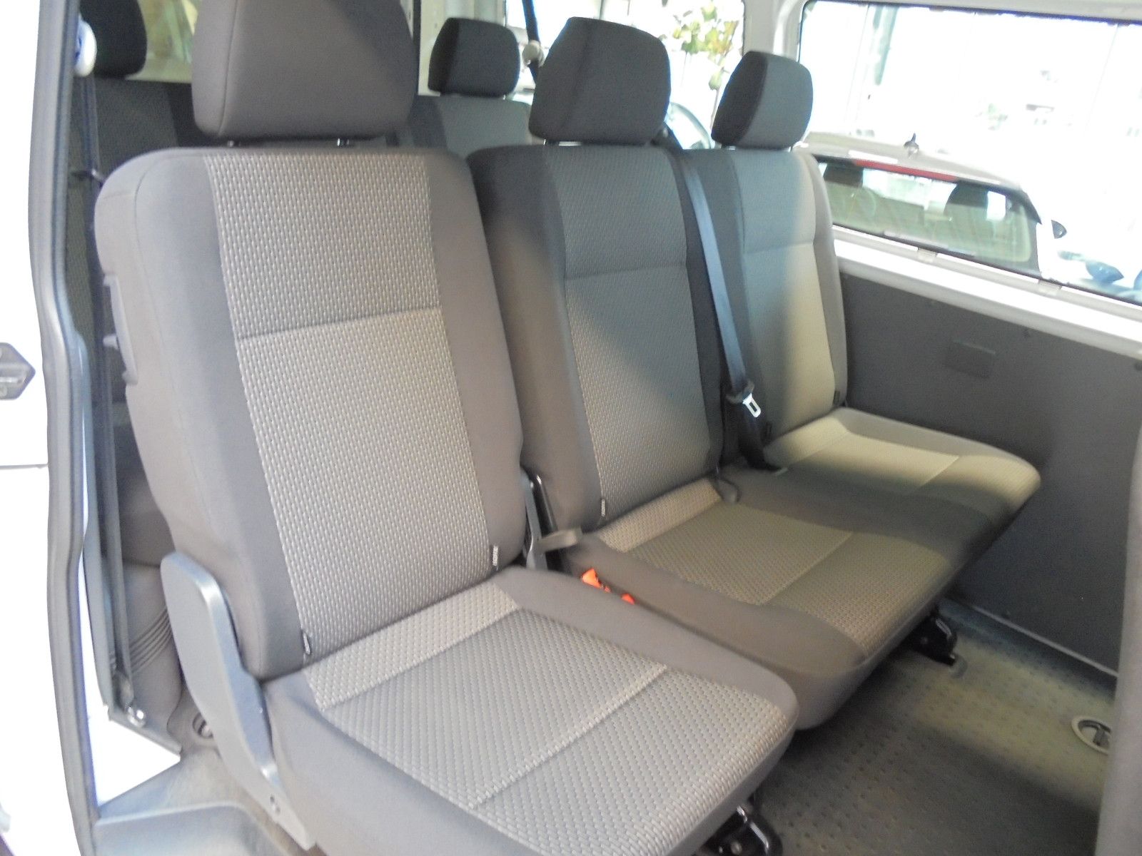 Volkswagen T6.1 Kombi 9-Sitzer/Klima/P/GJR/Gummiboden/Reser foto 8