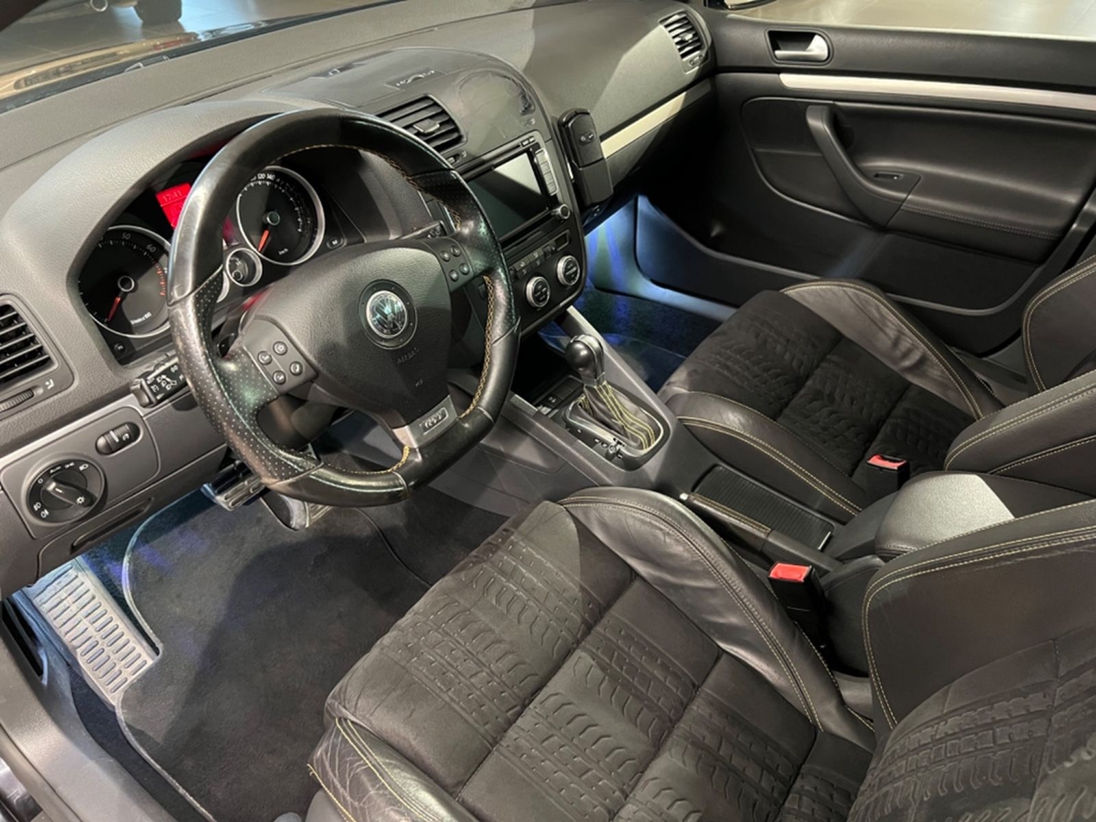 Volkswagen Golf 2.0TFSI DSG GTI Pirelli 2.HAND  nur 92Tkm! foto 19