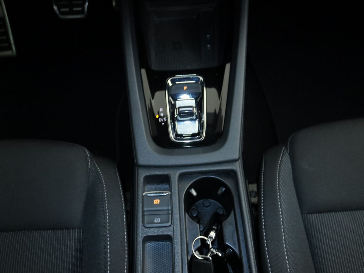 Skoda Octavia Combi 2.0 TDI DPF Sportline LED STANDHZ foto 19