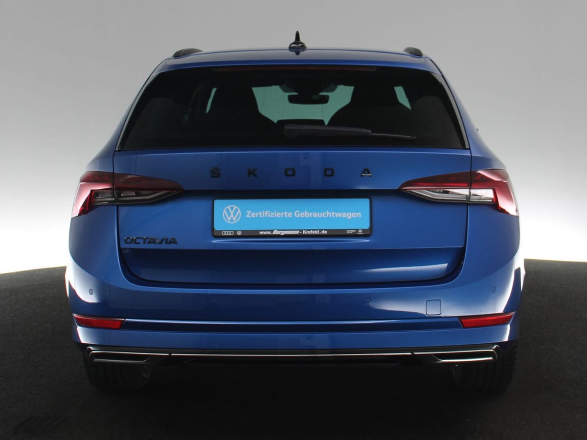 Skoda Octavia Combi 2.0 TDI DPF Sportline LED STANDHZ foto 22
