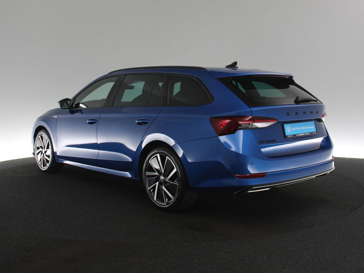 Skoda Octavia Combi 2.0 TDI DPF Sportline LED STANDHZ foto 6