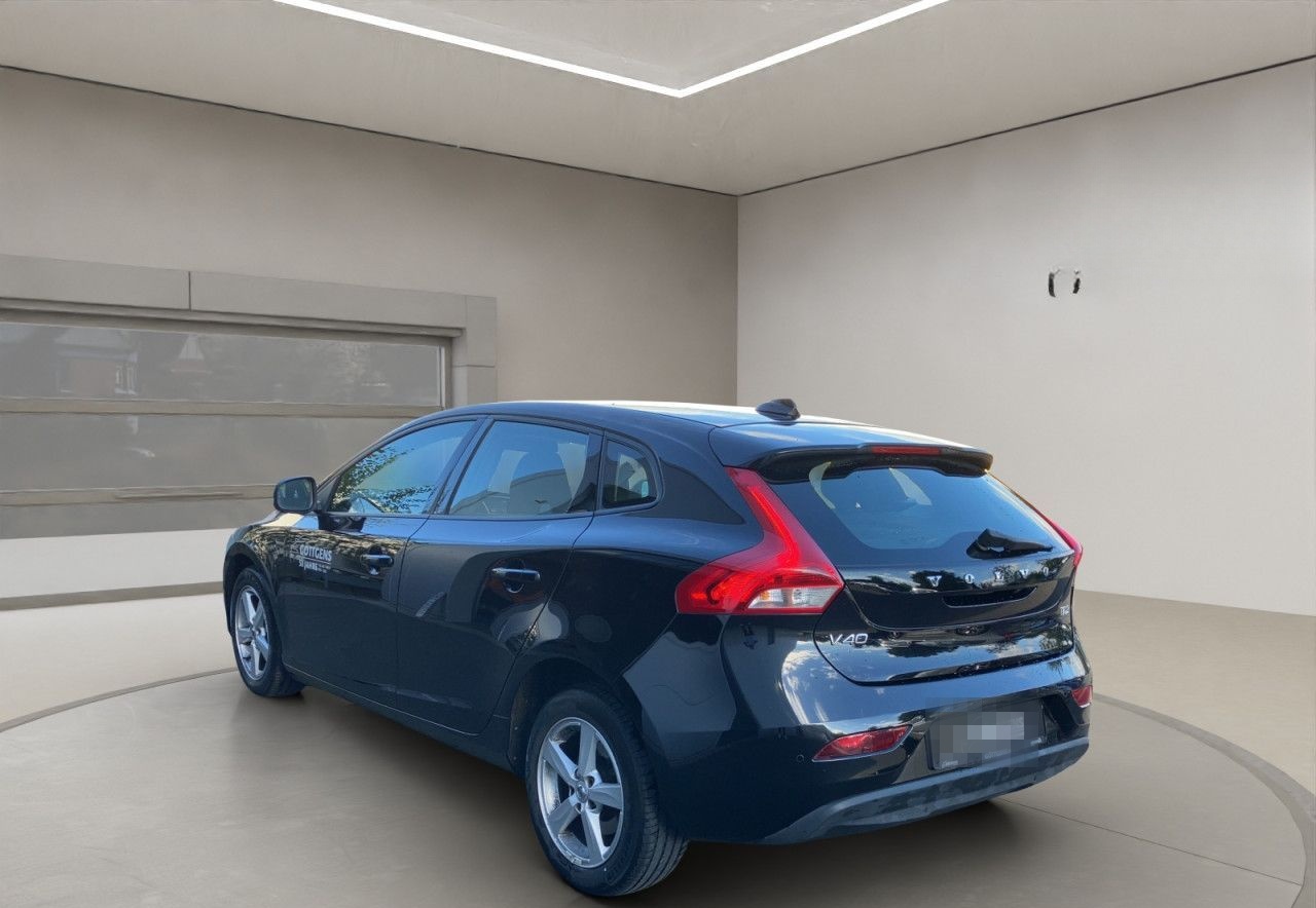 Volvo V40 T2 KINETIC NAVI KLIMAAUTOMATIK PDC Bluetooth foto 3