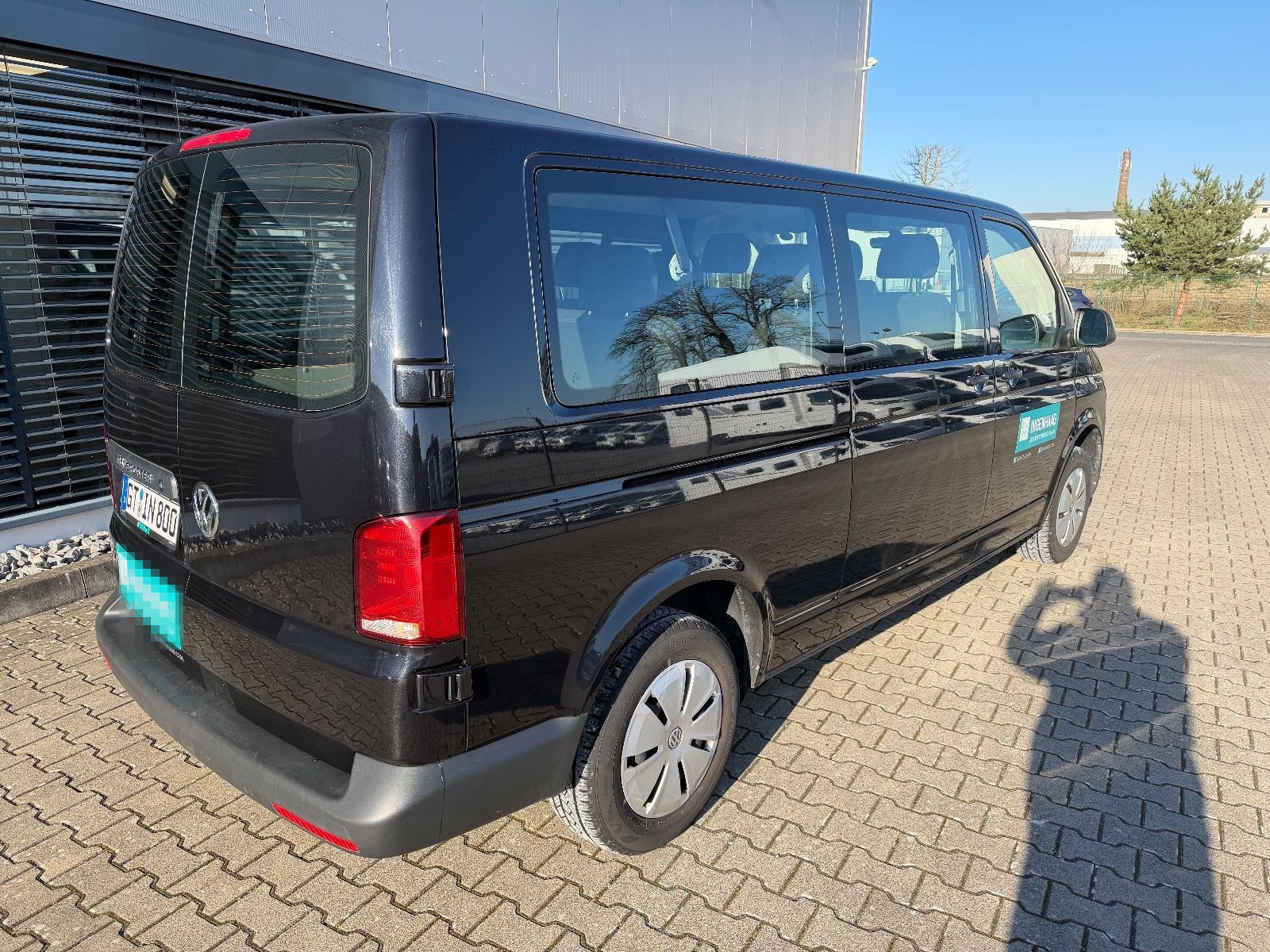 Volkswagen T6.1  2.0TDI LR Flügelt. 9 Sitzer SHZ Komf.Paket foto 8
