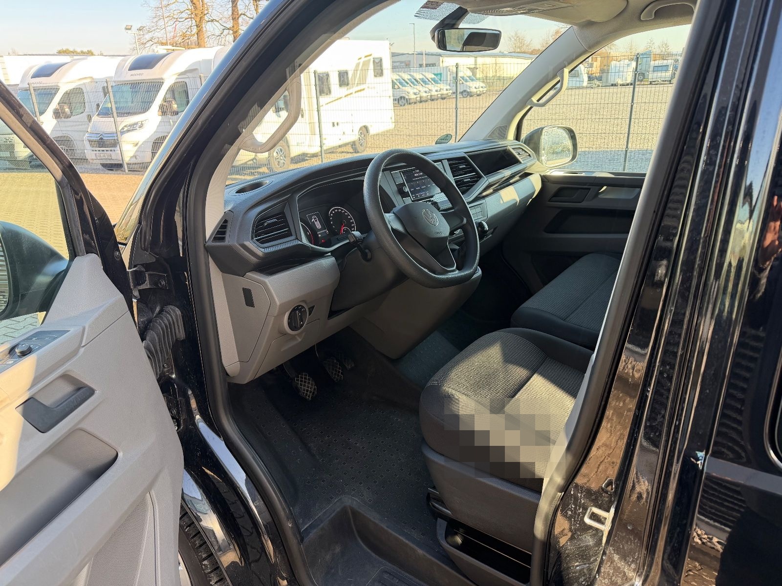 Volkswagen T6.1  2.0TDI LR Flügelt. 9 Sitzer SHZ Komf.Paket foto 10