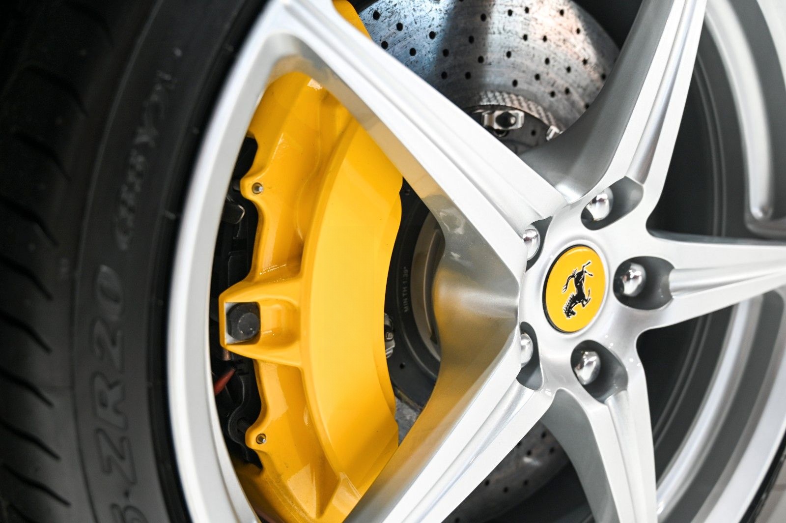 Ferrari 458 Italia *AFS*ElectricSeats*Bluetooth* foto 11