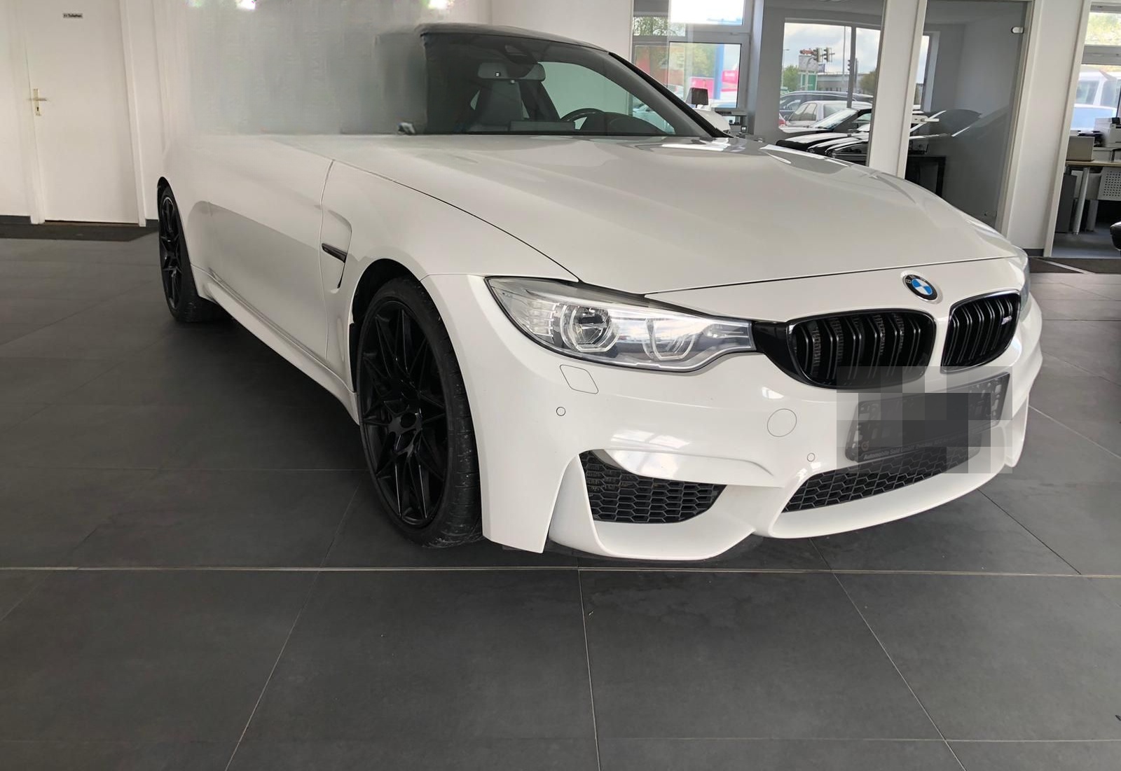 BMW M4 Competition DKG Carbon Individual Schalen foto 2