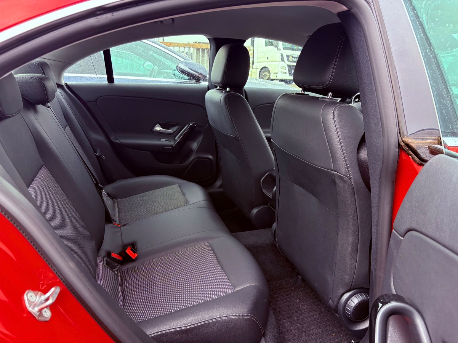 Mercedes-Benz CLA 180|Neues Modell|1.Hand|orig. 41tkm|T-Leder| foto 7
