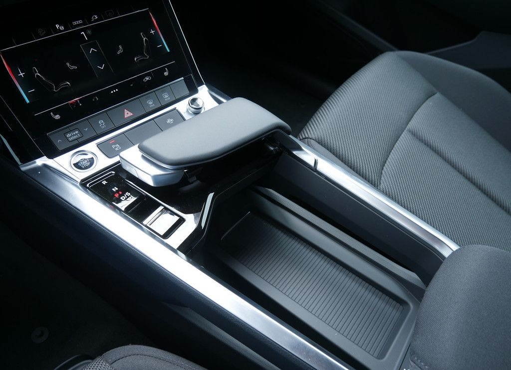 Audi Q8 e-tron 50 S line quattro LED+NAVI+KAMERA+SHZG foto 15