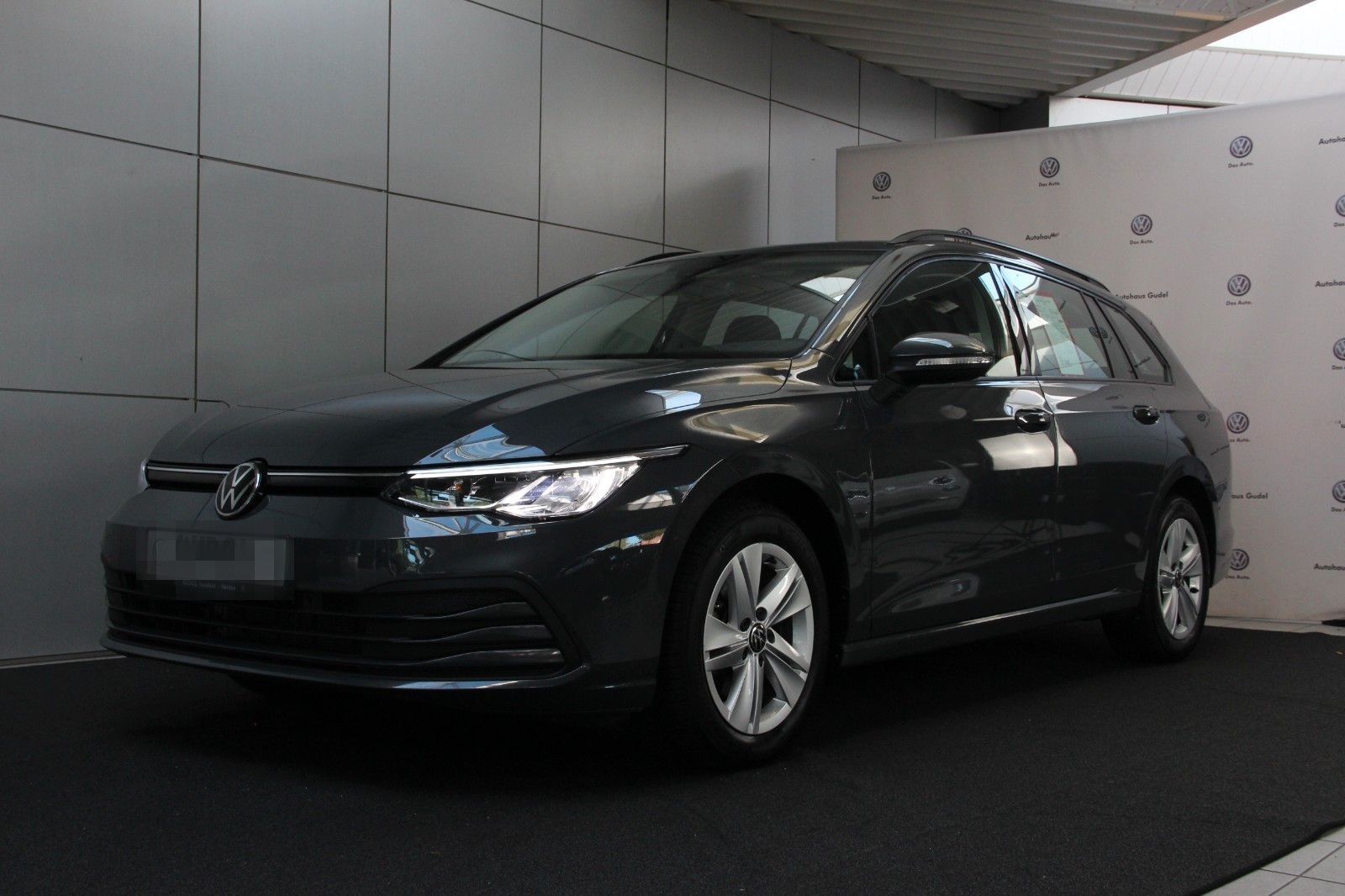 Volkswagen Golf 8 Life 1.5 TSI LED AHK Nav ACC LaneASS LED foto 2