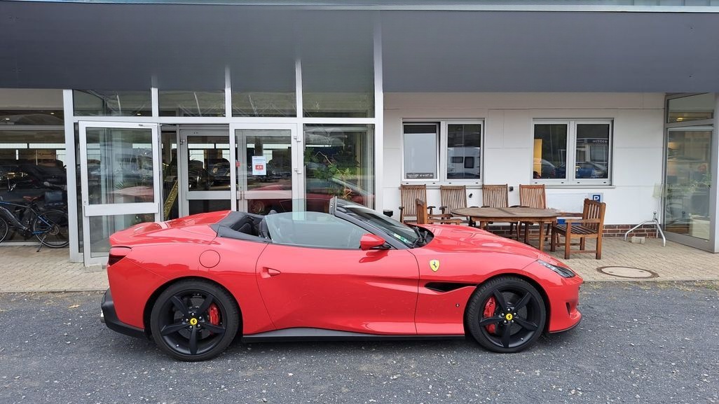 Ferrari Portofino bis 10/  2026 Herstellergarantie foto 2