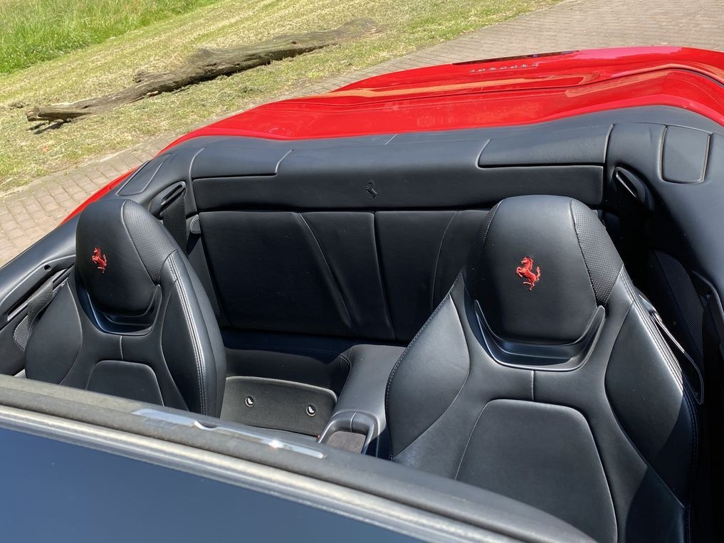 Ferrari Portofino bis 10/  2026 Herstellergarantie foto 10