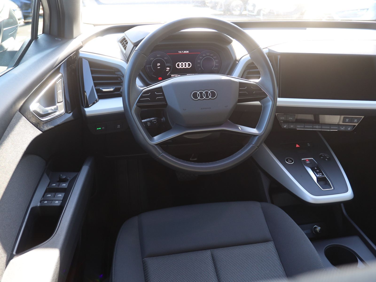 Audi Q4 e-tron 40 Navi LED ACC Standklima DAB foto 21