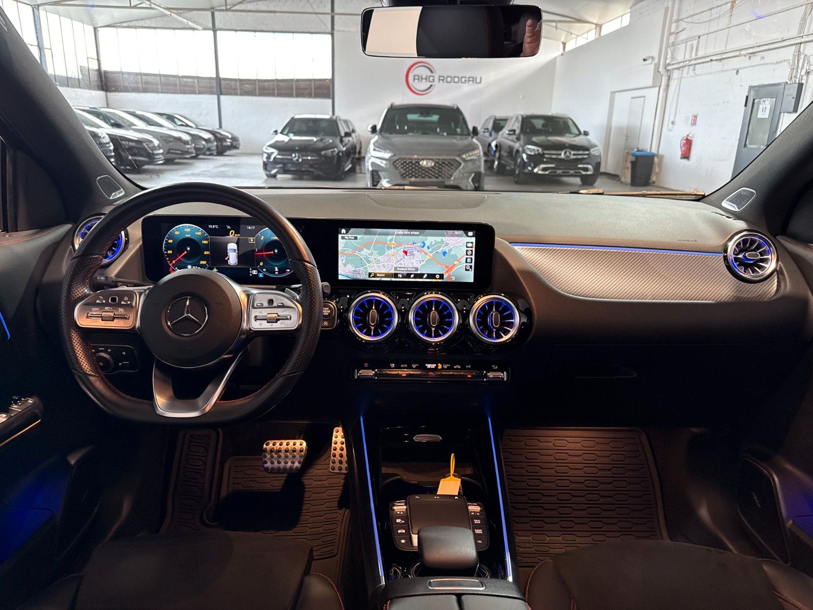 Mercedes-Benz GLA 200 d/LED/NIGHT/AMG-Line/TOD/PARK foto 24